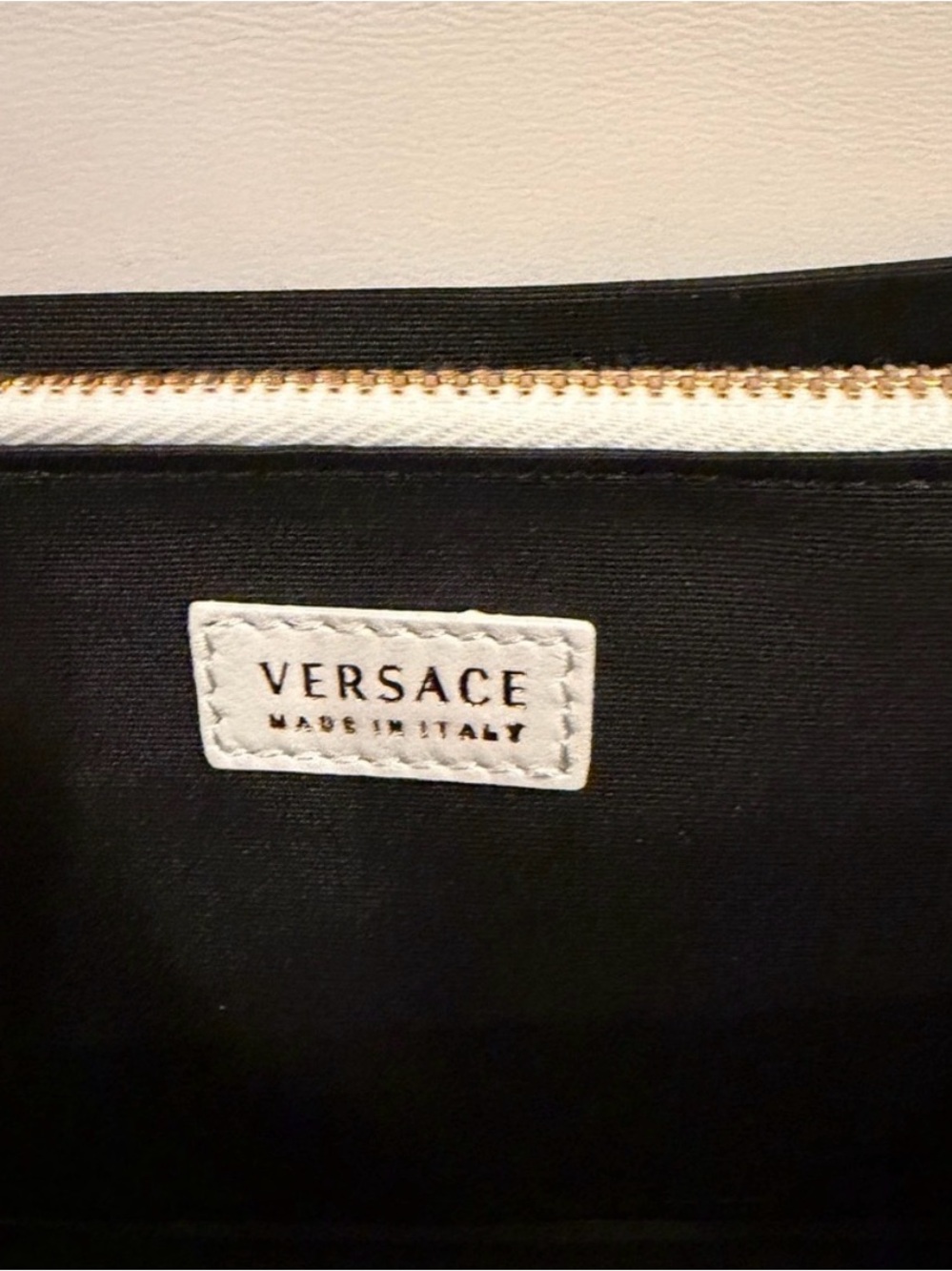 Versace White Quilted Wallet on Chain - Picture 8 of 11